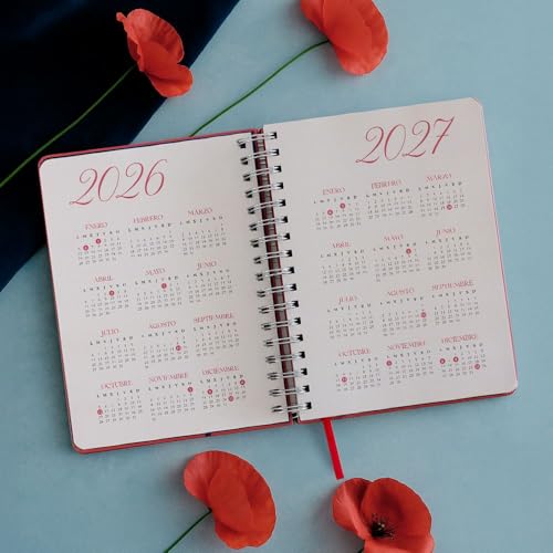 Agenda anual diaria 2026 Sara Búho (TANTANFAN)