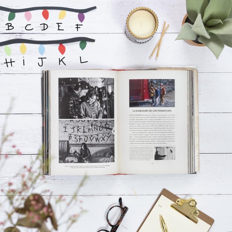 Stranger Things. Mundos del revés: La guía oficial (Música, cine y series)