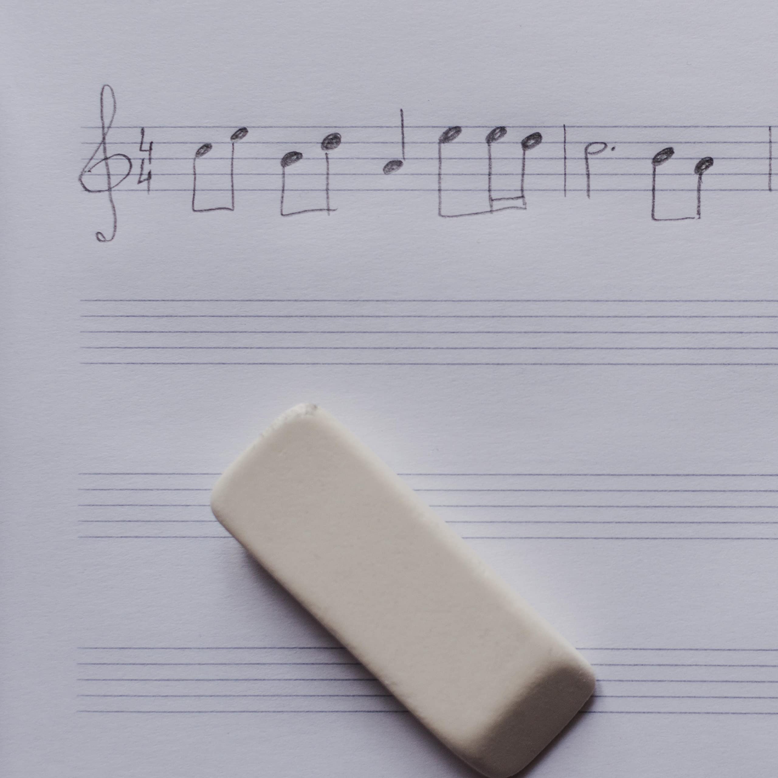 ADDITIO - Cuadernos de música APPUNTO | Adaptados a todas las edades y procesos de aprendizaje | 12 pentagramas de 9 mm | Páginas cuadriculadas | 40 páginas | A4 | Papel ecológico | Espiral | Azul