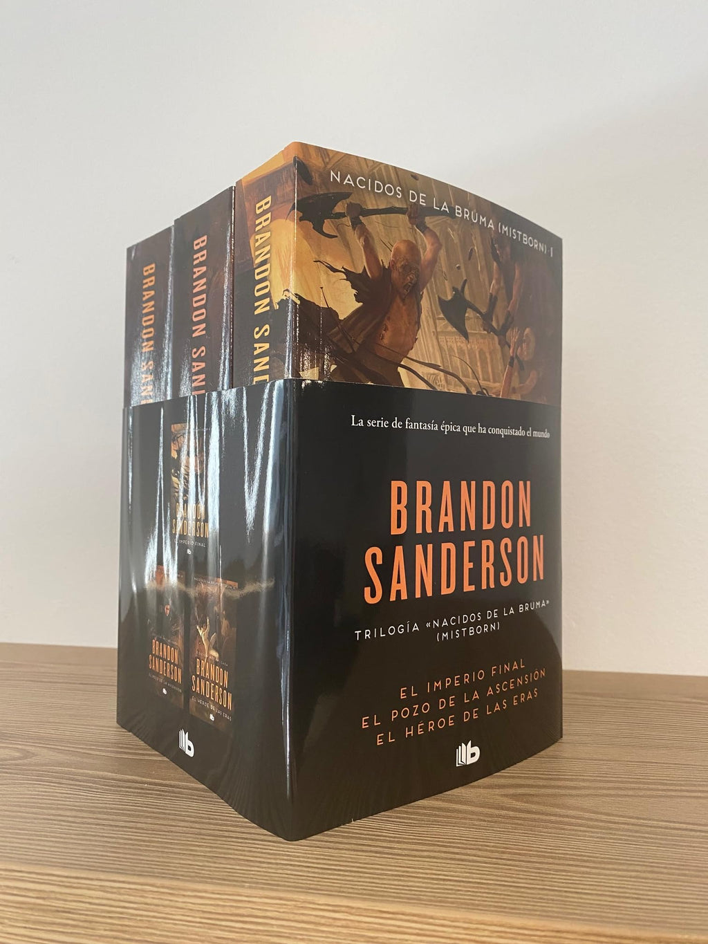 Trilogía Nacidos de la bruma (Trilogía Original Mistborn): La serie de fantasía épica que ha conquistado el mundo: 603016 (Ficción)